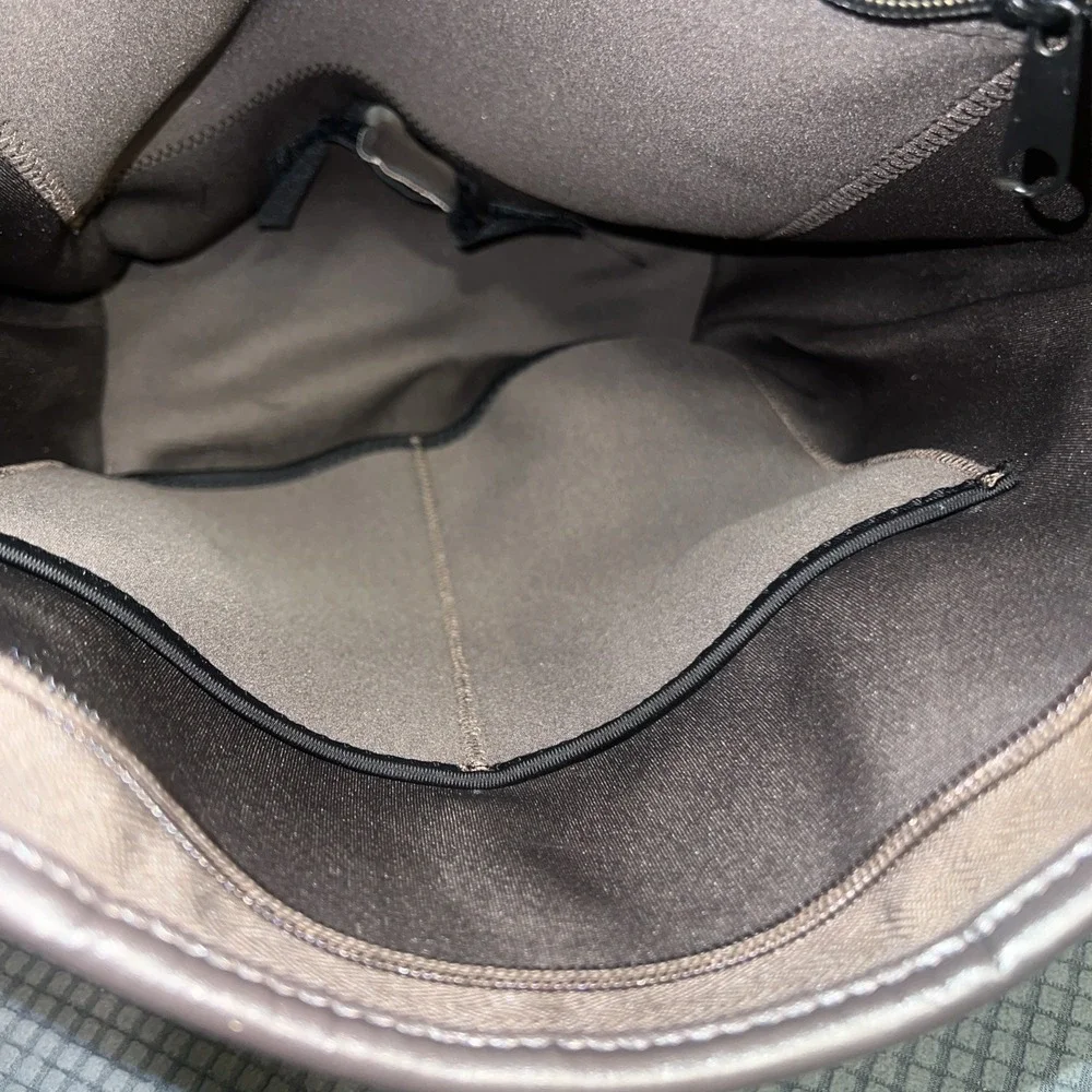 Wine Dispenser Tote With‎ 3 Dispensers Bags Kenley